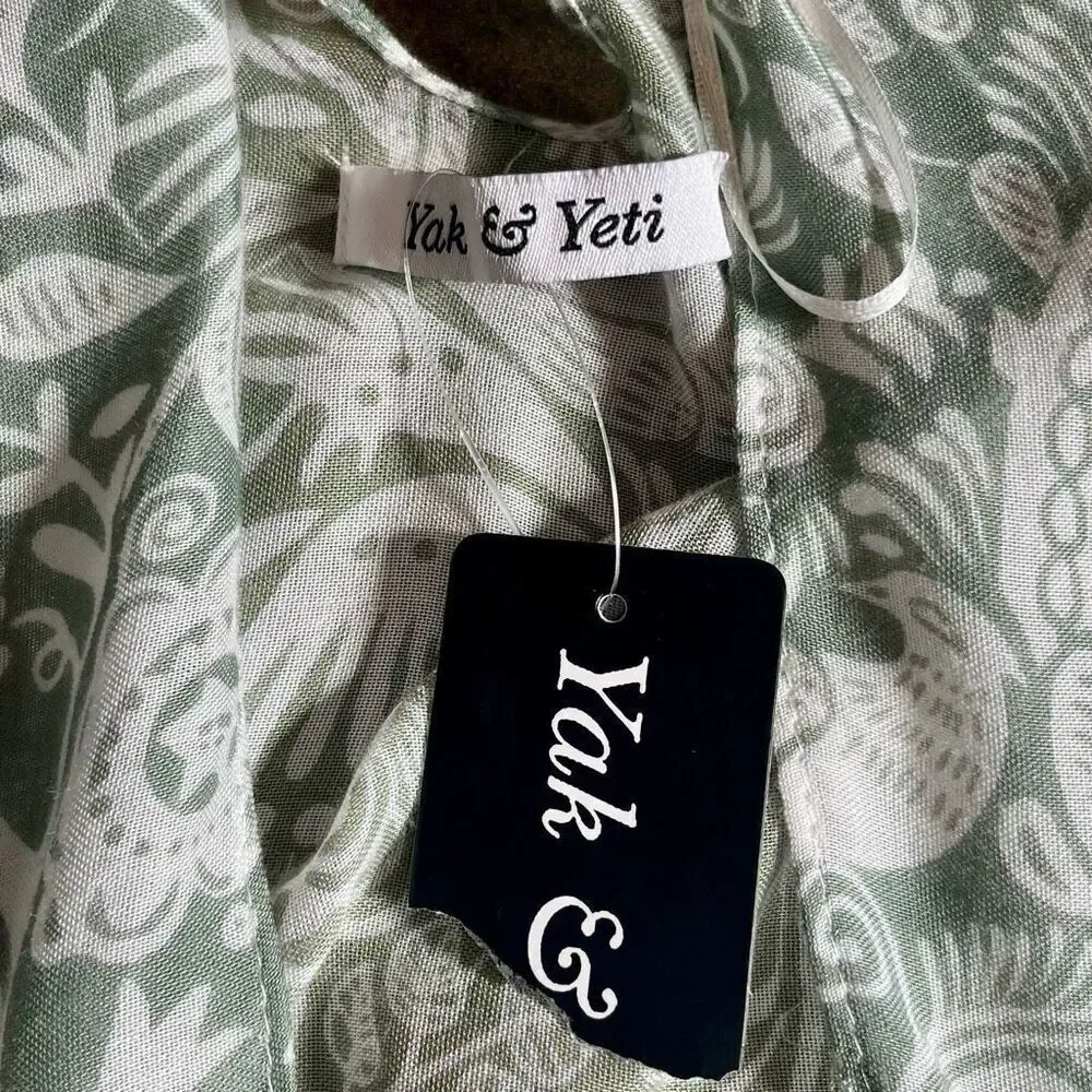 NWT Yak & Yeti Green Floral Thin Shawl Cardigan One Size